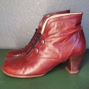 John Fluevog Operetta Giulia Burgundy Heeled Leather Boots